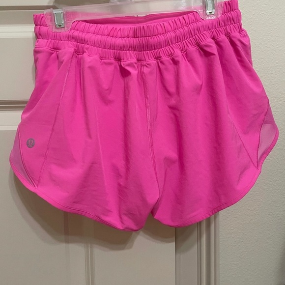 FOR TRADES ONLY lululemon hotty hits size 0 2.5” - Picture 2 of 3